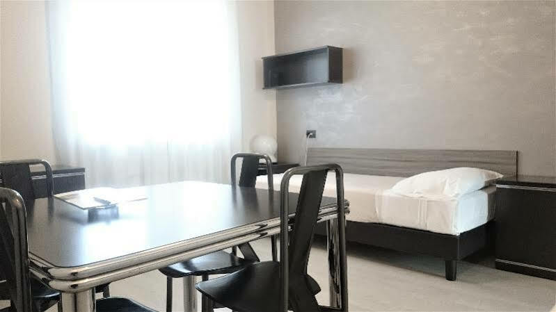 Residence Hotel Torino Uno מראה חיצוני תמונה